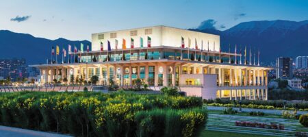 مرکز همایش های برج میلاد